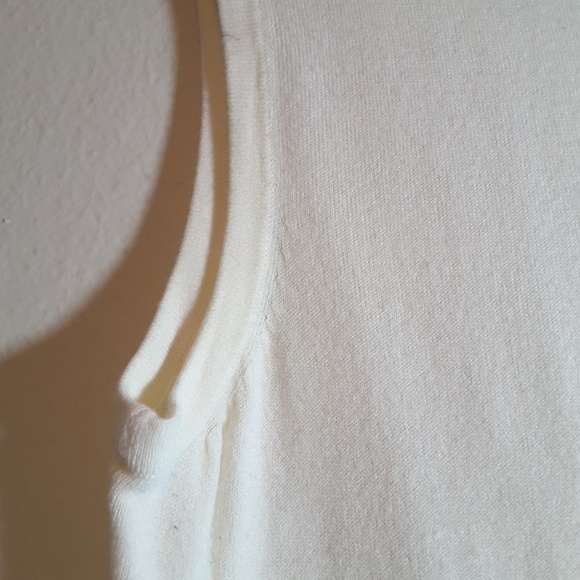 Luxe 360 Ecru Knit tank top - Picture 7 of 8